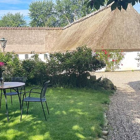 Holiday Home Varnaeshoved 奥本罗 外观 照片